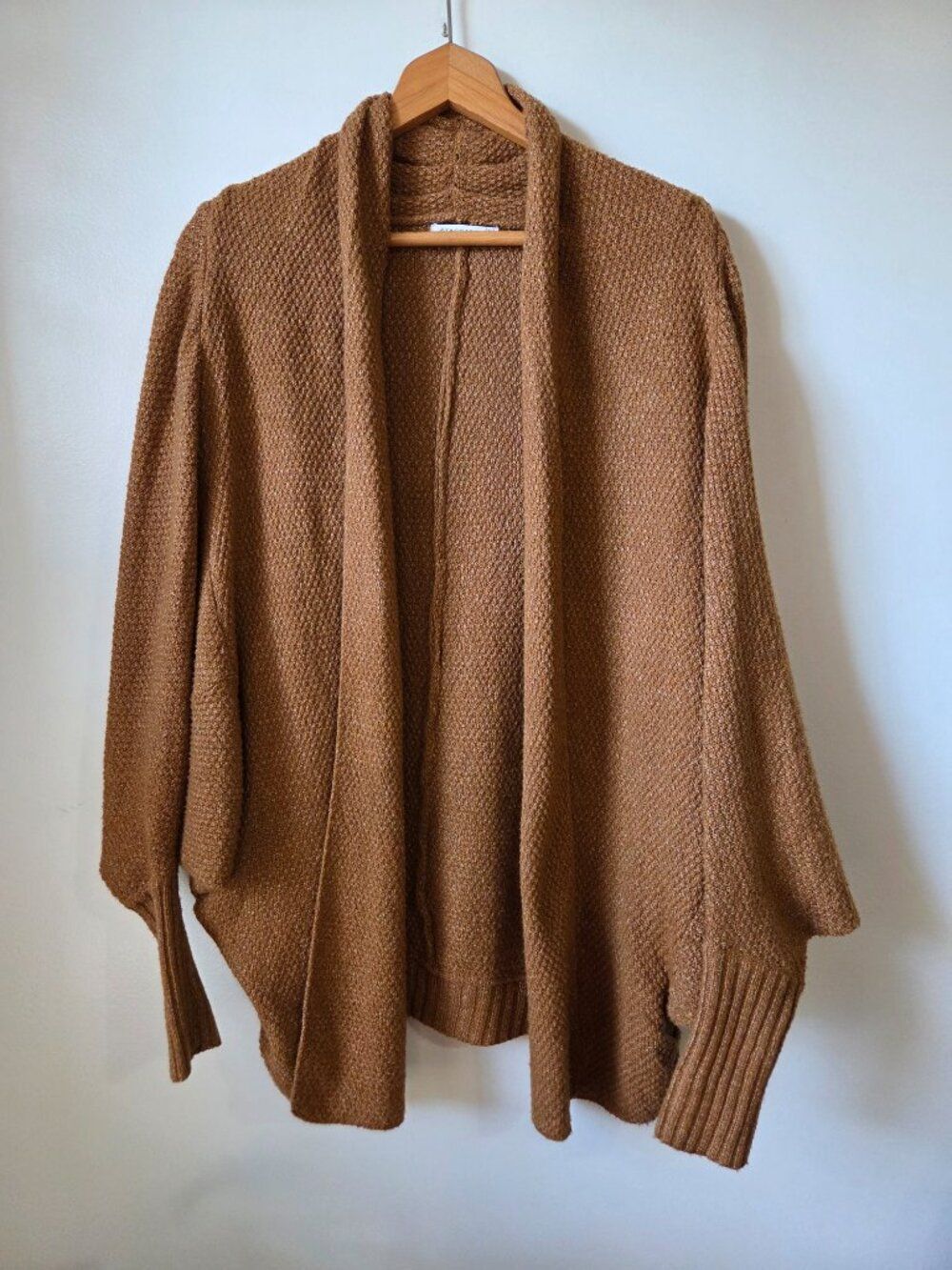 EUC LIKE NEW STACCATO TAN COCOON STYLE CARDIGAN SIZE M/L